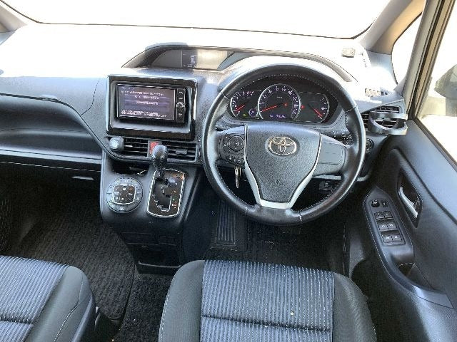 2016 Toyota Noah Si