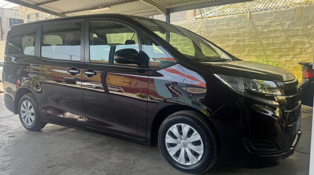 2021 Toyota Noah