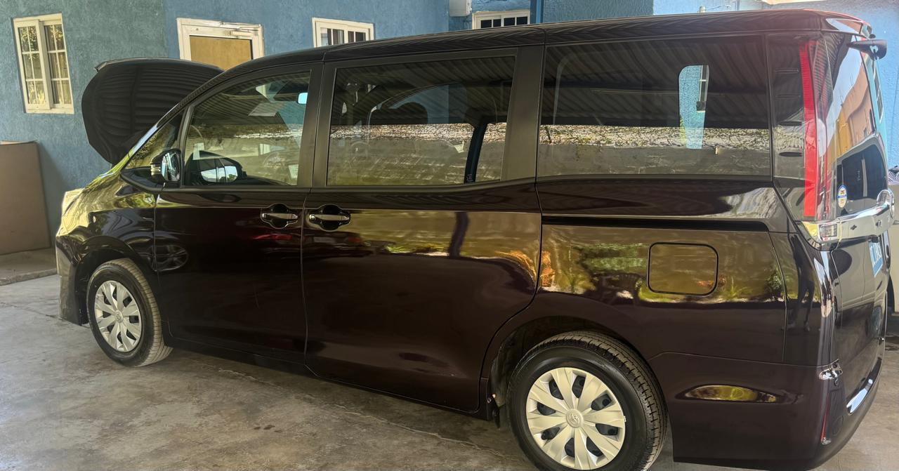 2021 Toyota Noah