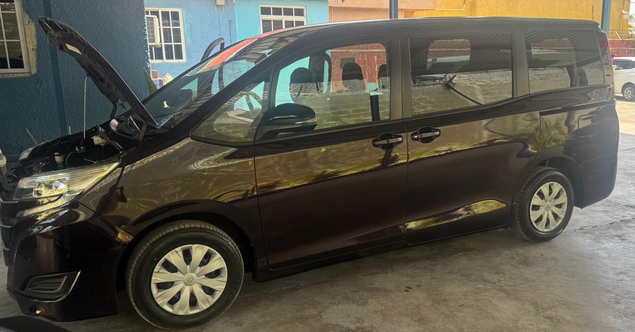 2021 Toyota Noah