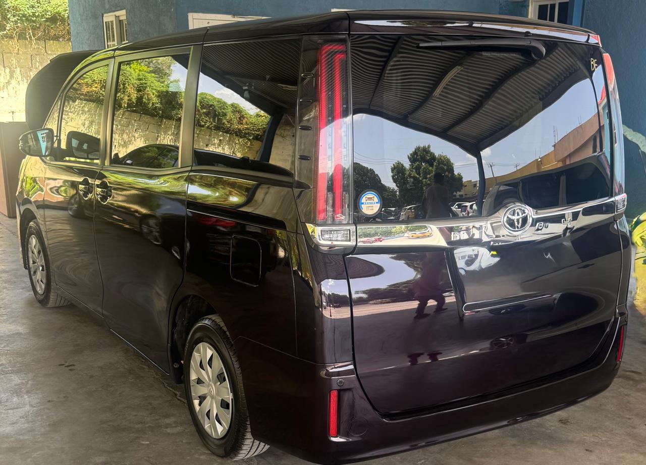 2021 Toyota Noah